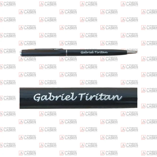 Caneta com personalização gravada